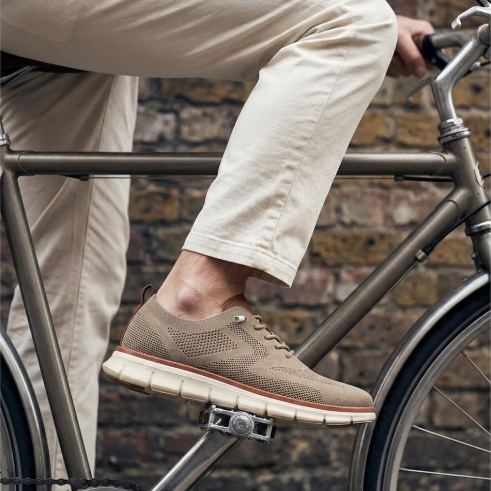 Urban™ | Healthy and Supportive Walking Shoes
